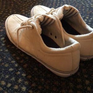 K-Swiss Mens tennis shoes